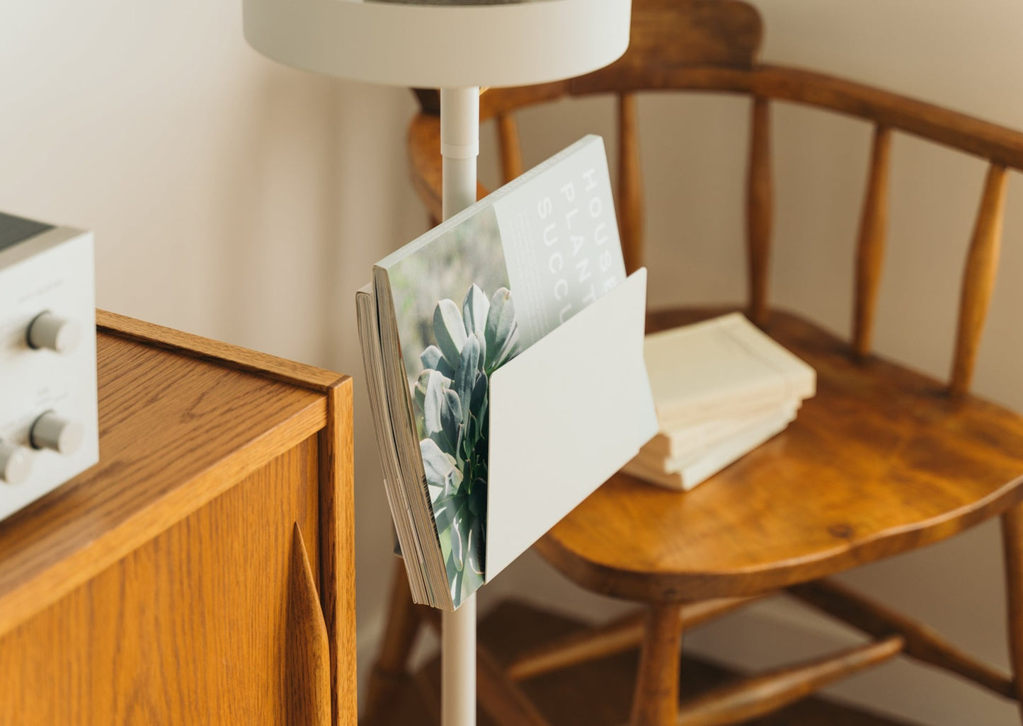 DRAW A LINE　book rack